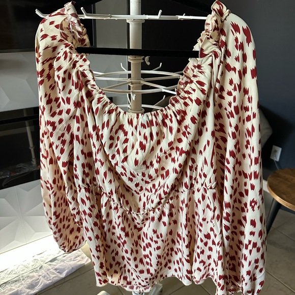 Shein top - Picture 2 of 3